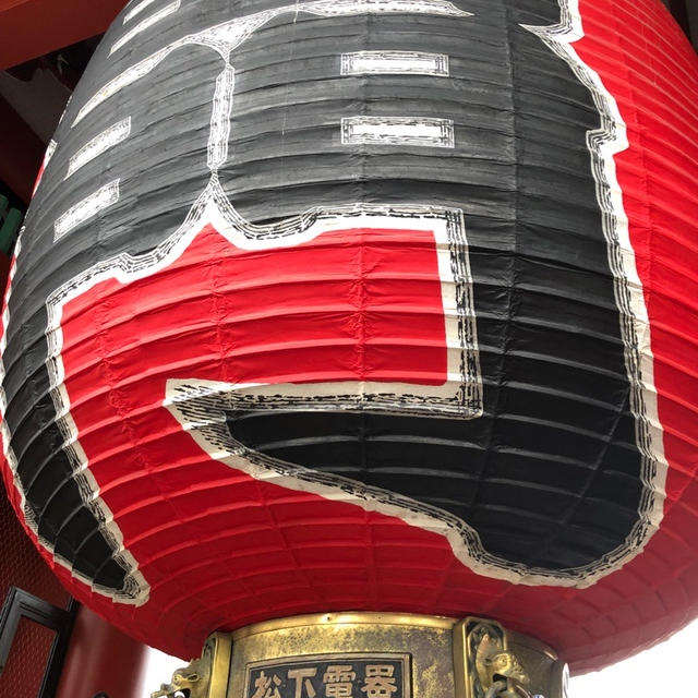浅草で食べ歩きです〜！！