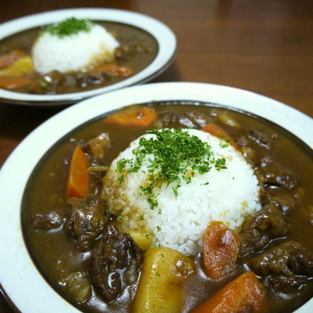 【コク旨】トロットロの牛すじカレー♪