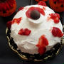 ハロウィンにオレオザクザク目玉ケーキ