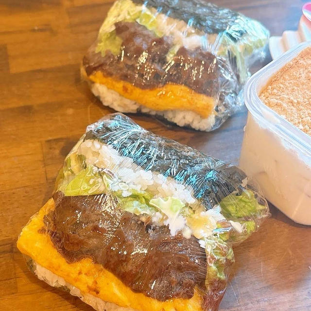 焼肉バーガーおにぎりです〜！！