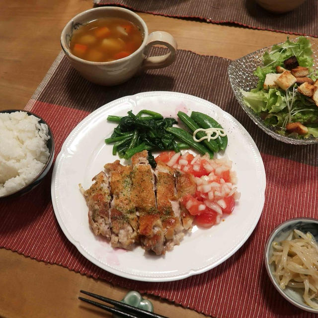 チキンステーキ~サルサソースの晩ご飯　と　アーモンドの花♪