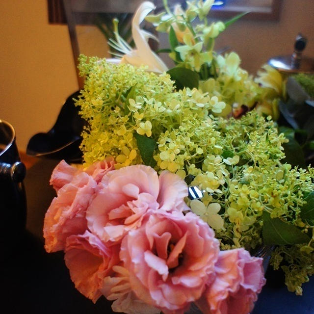 お花とキャンドルのある暮らし。