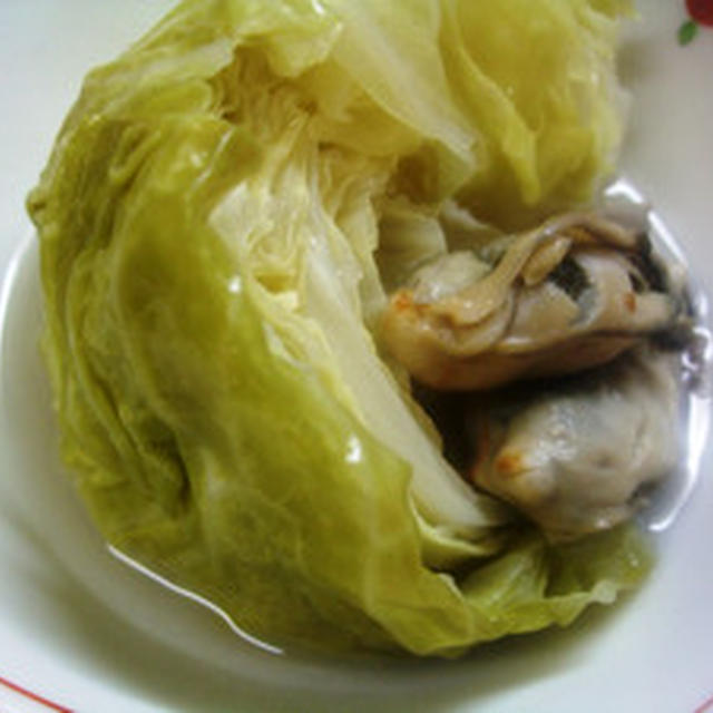 キャベツと蒸し牡蛎のスープ