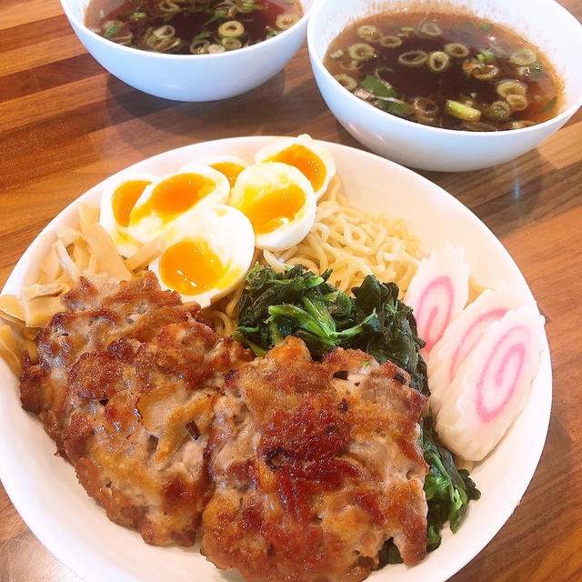 ランチはかつお醤油のつけ麺です！！