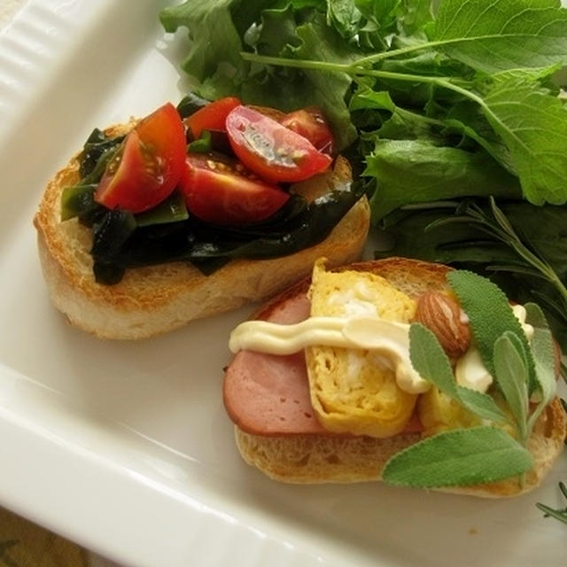 朝ごはんに簡単プチトマトわかめのブスルケッタ