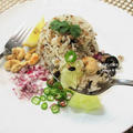 残りご飯が。オシャレで、中毒性の美味しさ。オリーブチャーハン『カオパットナムリアップ』タイ王国。
