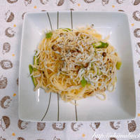 ハウス かぼす＆すだちペーストを使って、アスパラとしらすのほんのりかぼすスパゲッティ