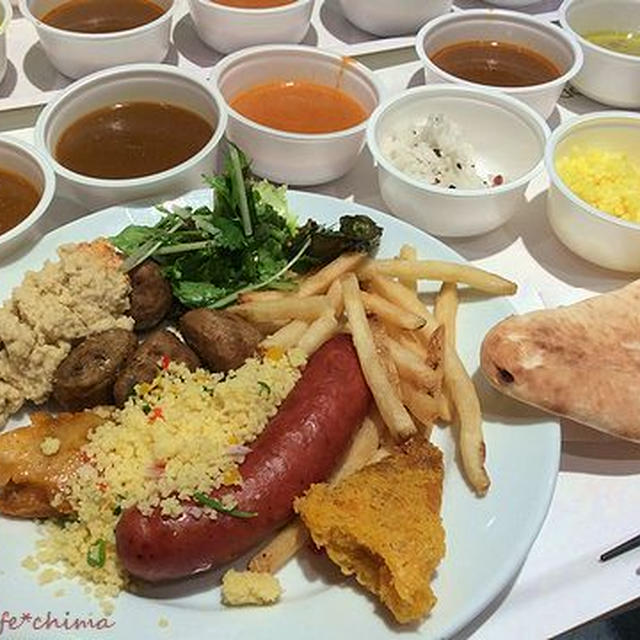 驚きのワンコイン！IKEAオリエンタルビュッフェ