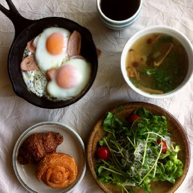 ミニクロワッサンの朝ごはん