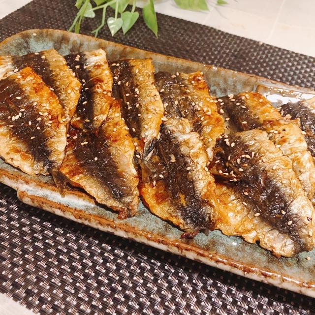 ご飯が進む！フライパンひとつでいわしのかば焼き　甘辛焼き