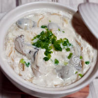 豆乳仕立て牡蠣の鍋焼きスパ