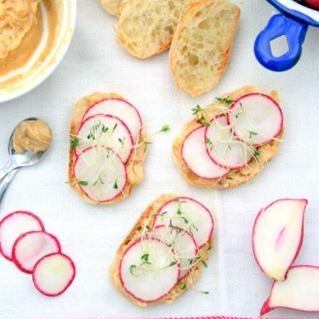 Sliced Baguette with Radishes and Walnut Miso Butterラディッシュとくるみ味噌バター