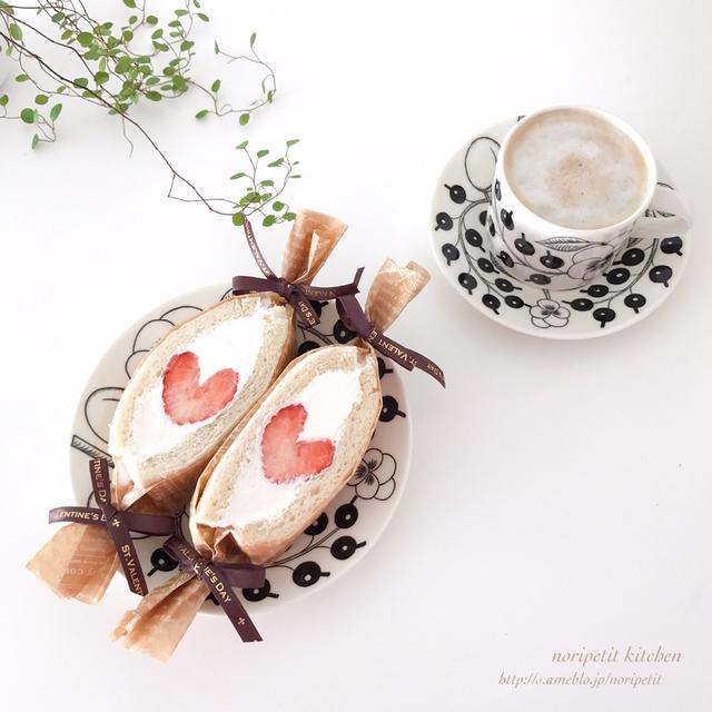 Happy Valentine❤︎ ハートのいちごサンド❤︎