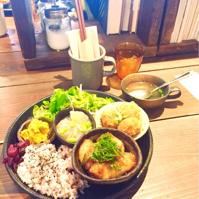 カフェでおひるごはん ♪