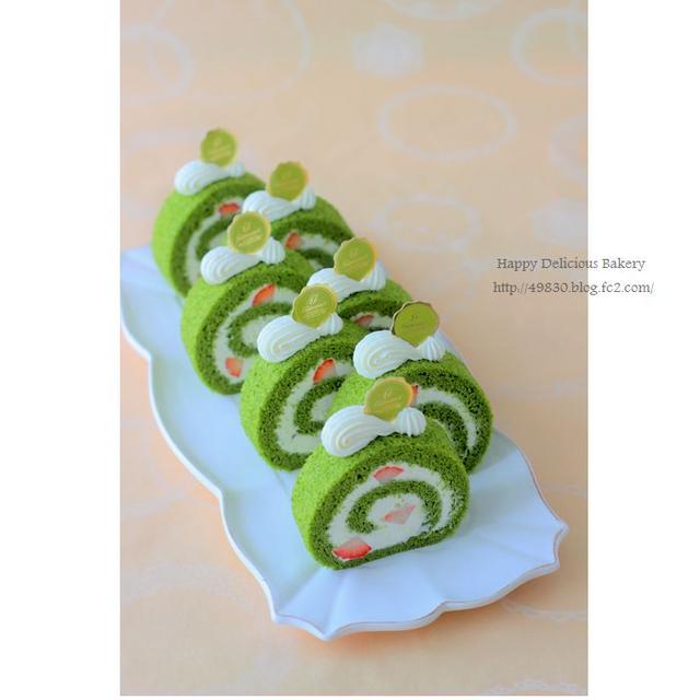 手土産の抹茶ロールケーキ