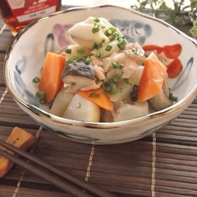 ホッとする味わい♪なんとメープルシロップで！鶏と根菜のさっぱり煮