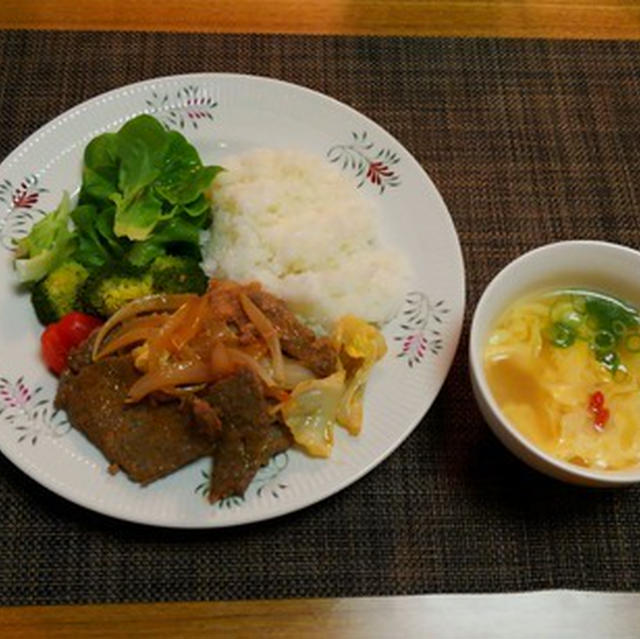 揉んで軟らかくなるか試したいねん☆牛肉と野菜の焼肉炒め♪☆♪☆♪