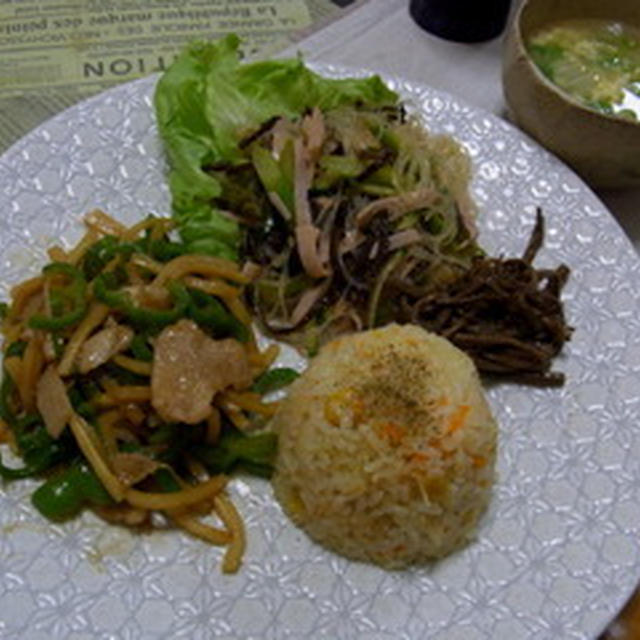 青椒肉絲プレートとカニ玉ご飯☆