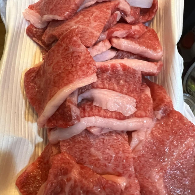 おうち焼肉　神戸　但馬牛太田家　但馬牛のカルビと切り落とし肉 灘中央市場の大谷商店の刺身