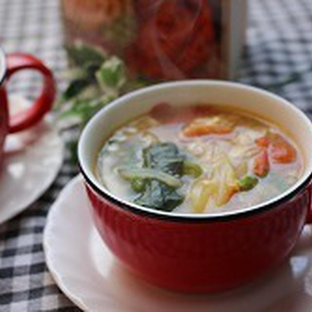 法蓮草とトマトの辛みスープ