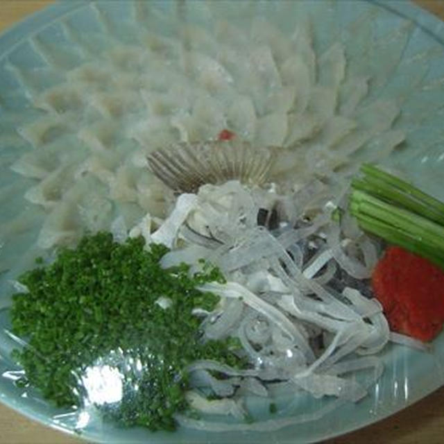 ふく刺し＆ふくちり鍋で「福」をとりこむ！