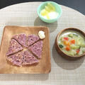 【幼児食】小松菜のパンケーキ&胡麻ダレの豚しゃぶサラダ