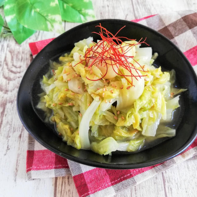 ♪ガーリック風味！やみつきキャベツの蒸し煮♪