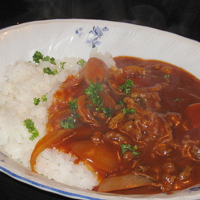 「おやじ食堂」のハヤシライス