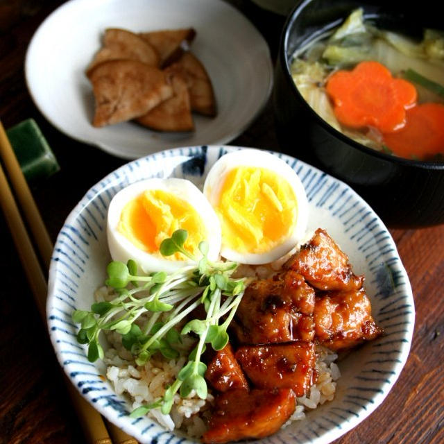 Teriyaki Chicken Rice Bowl照り焼き鶏団子丼＆お気に入り飯碗
