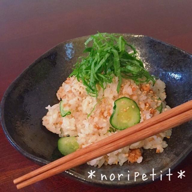 簡単♡鮭フレークdeパパッと混ぜ寿司♡とトトローーーー！