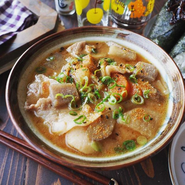 高校選手権❤と、大掃除の合間に食べたい❤もりもり野菜の豚汁と海苔巻きおにぎり❤