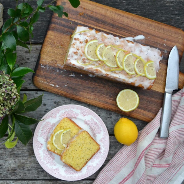 Lemon Poppy Seed Loaf レモンポピーシードケーキ