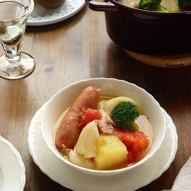 ストウブで♪ お野菜ごろごろ塩麹ポトフ