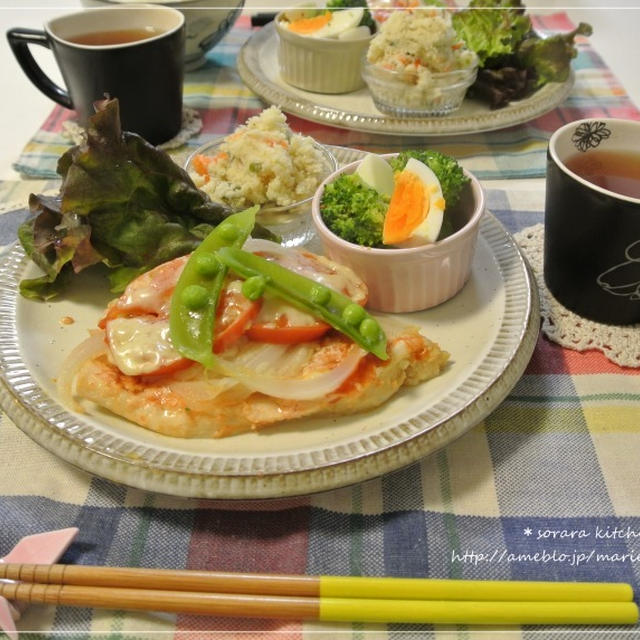 ★野菜たっぷり鶏胸肉のピザ風ワンプレートでお夕飯★