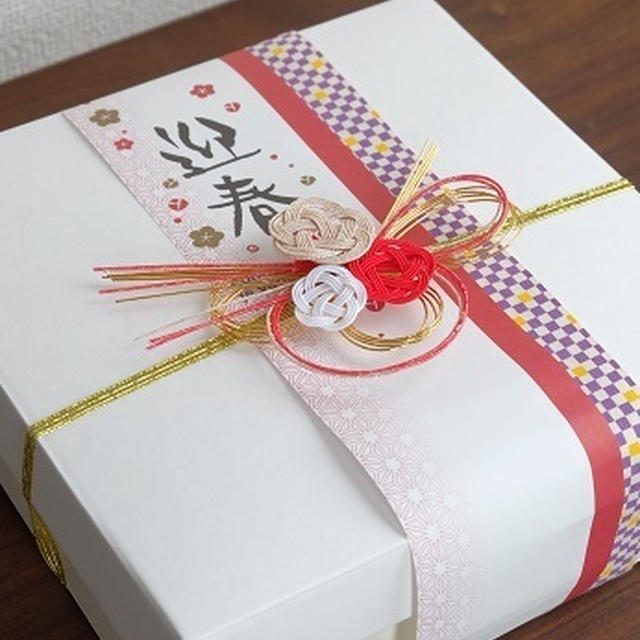 【年末ギフトボックスの箱　と　ご予約開始】　大阪市お菓子教室ひすなずた
