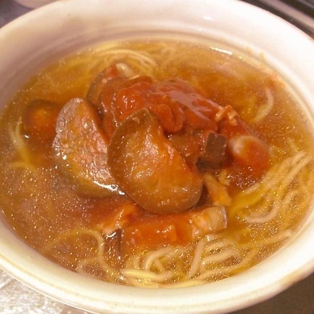 ナスと豚肉のトマト煮込みラーメン