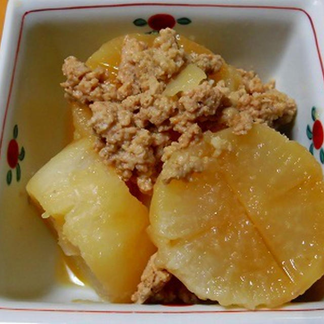 ひき肉入れてふろふき大根・・・美味しいなぁ～