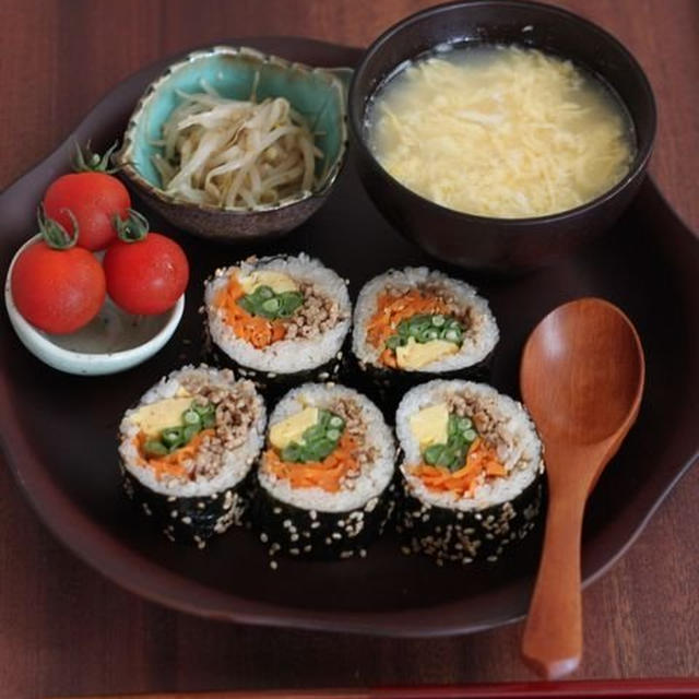 恵みの雷雨 ✿ キンパでひとりごはん♪