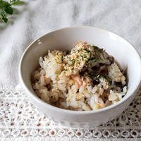 【アンチエイジングに】『秋鮭とまいたけのジンジャー炊き込みご飯』北海道産の生秋鮭を使った美肌レシピ