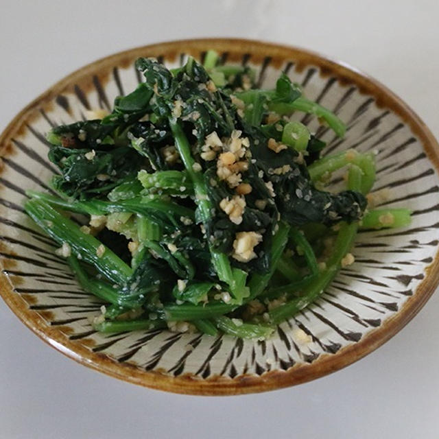 味付けかんたん♪ほうれん草のピーナッツごま和えの副菜レシピ