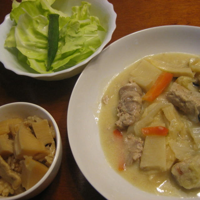 豆乳で白菜のクリーム煮、お肉はモチロン高野豆腐で☆