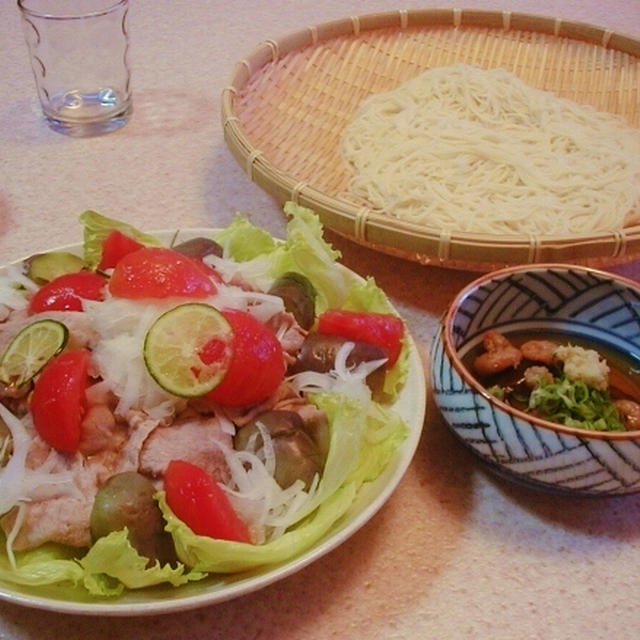 拘ったおお出汁でお素麺