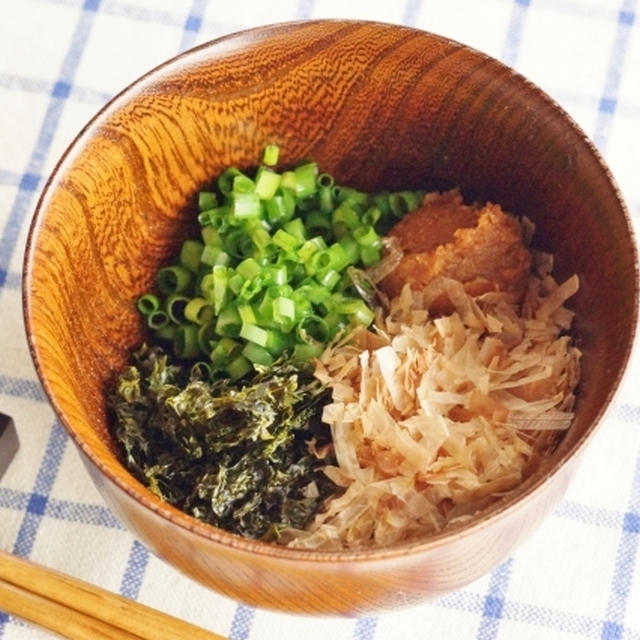 沖縄のインスタントスープ　かちゅー湯（鰹湯）