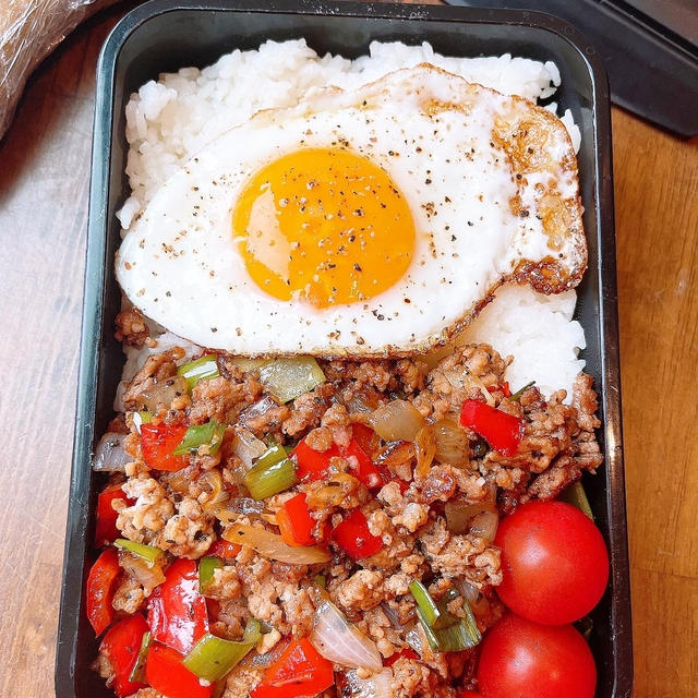 ガパオライス弁当です！！