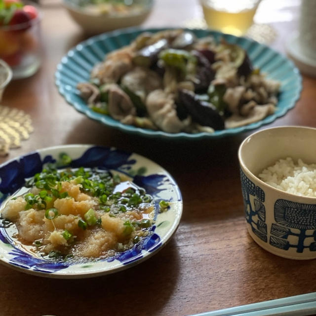 豚バラ肉と夏野菜のおろしポン酢和え。