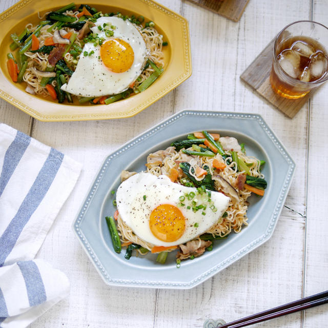 残り野菜の救出にラーメンがオススメ！！気がつけばもりもり野菜がお腹の中に！【お野菜たっぷり焼きラーメン】