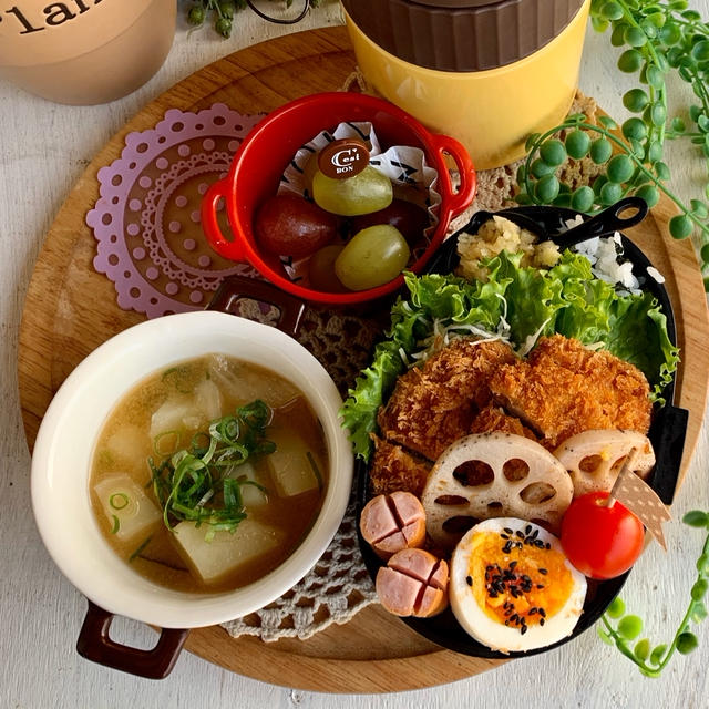 ＊高校生息子と旦那のミニとんかつ弁当＊