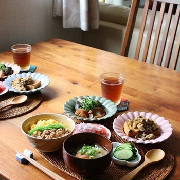 鶏そぼろ三色丼・献立。