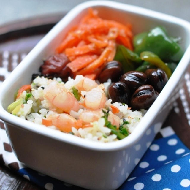 海老チャーハン弁当。