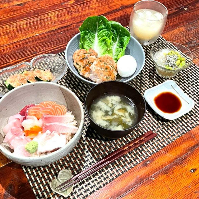 また海鮮丼のお夕飯とちょっと痛いお話
